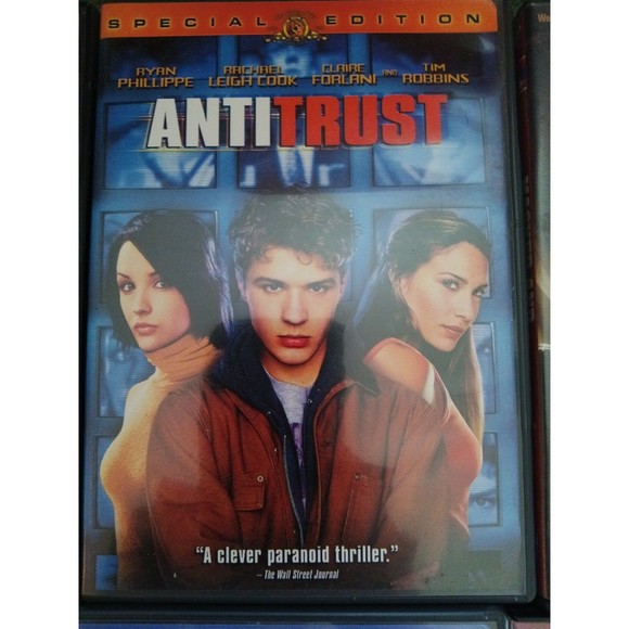 Lot of 8 DVDS action/suspense genre - Picture 8 of 9